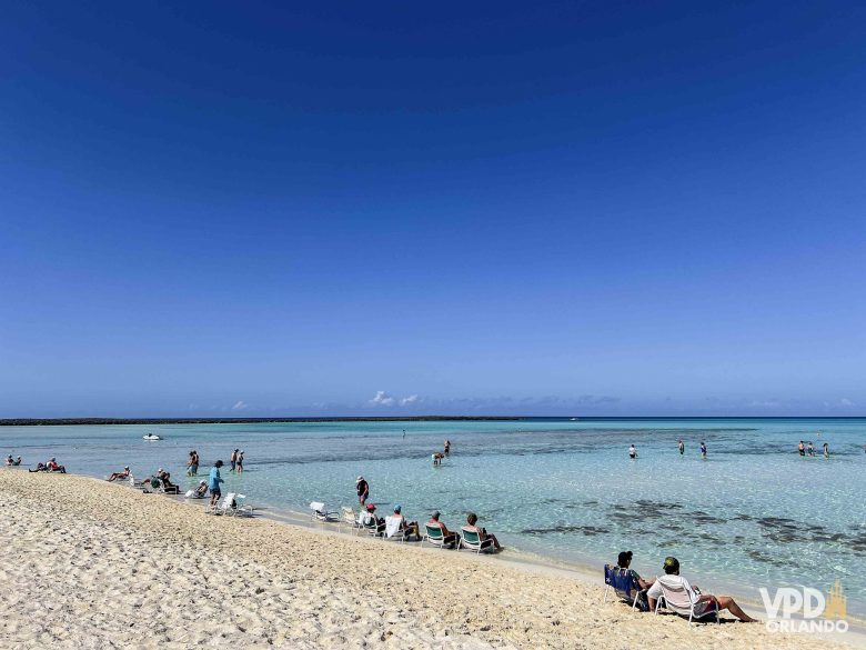 Praia de Serenity Bay em Castaway Cay