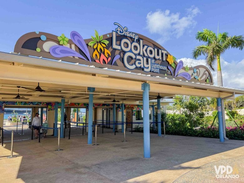 Portal de entrada da ilha de Lookout Cay
