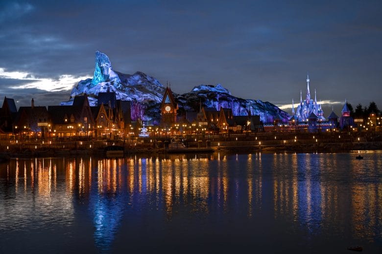 DISNEY’S LAND Disney Paris passa por expansão e terá área de Frozen